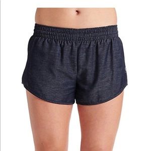 NWOT Oiselle Lori shorts
